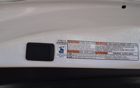 Toyota RAV4, 2018 год, 2 500 000 рублей, 6 фотография