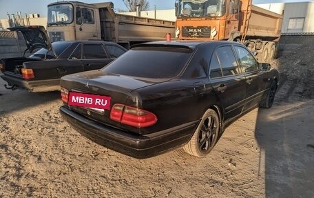 Mercedes-Benz E-Класс, 1999 год, 450 000 рублей, 8 фотография