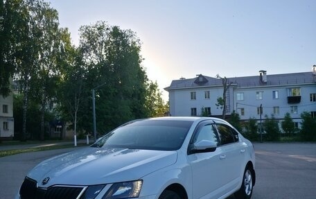 Skoda Octavia, 2019 год, 1 800 000 рублей, 10 фотография