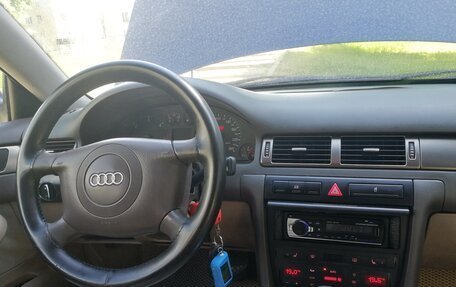Audi A6, 2000 год, 550 000 рублей, 25 фотография