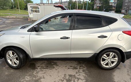 Hyundai ix35 I рестайлинг, 2011 год, 950 000 рублей, 4 фотография