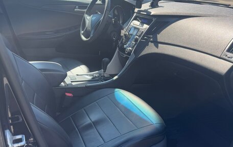 Hyundai Sonata VI, 2011 год, 630 000 рублей, 7 фотография