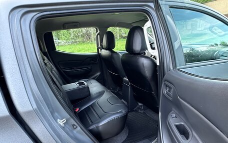 Mitsubishi L200 IV рестайлинг, 2019 год, 2 350 000 рублей, 7 фотография