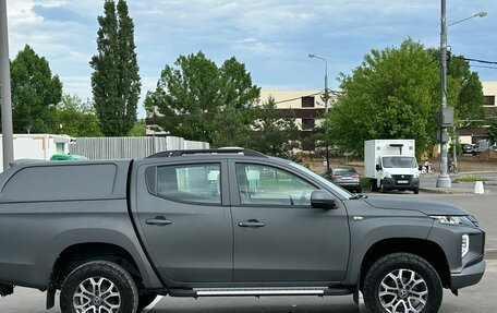 Mitsubishi L200 IV рестайлинг, 2019 год, 2 350 000 рублей, 5 фотография