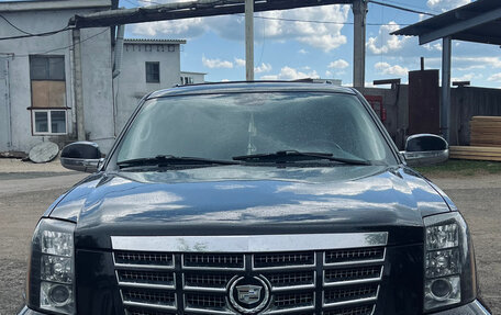 Cadillac Escalade III, 2008 год, 1 650 000 рублей, 2 фотография