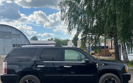 Cadillac Escalade III, 2008 год, 1 650 000 рублей, 3 фотография