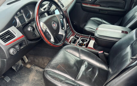 Cadillac Escalade III, 2008 год, 1 650 000 рублей, 8 фотография