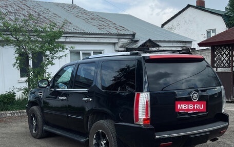 Cadillac Escalade III, 2008 год, 1 650 000 рублей, 7 фотография