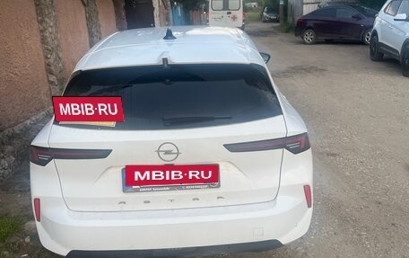 Opel Astra, 2023 год, 2 000 000 рублей, 3 фотография