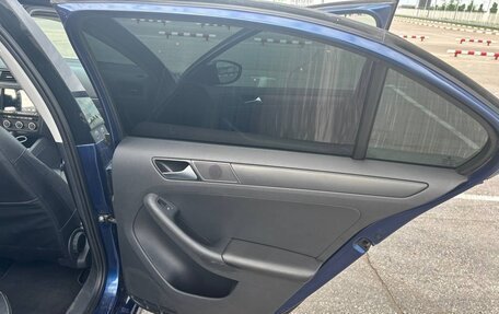 Volkswagen Jetta VI, 2014 год, 990 000 рублей, 14 фотография