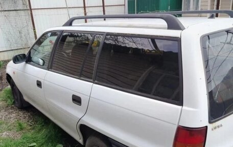 Opel Astra F, 1995 год, 180 000 рублей, 2 фотография