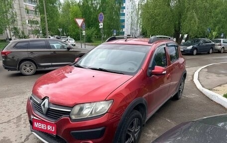 Renault Sandero II рестайлинг, 2018 год, 800 000 рублей, 1 фотография