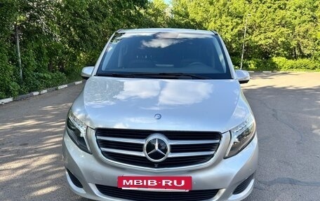 Mercedes-Benz V-Класс, 2015 год, 4 100 000 рублей, 2 фотография