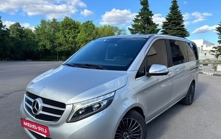 Mercedes-Benz V-Класс, 2015 год, 4 100 000 рублей, 4 фотография