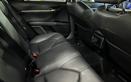 Toyota Camry, 2019 год, 2 890 000 рублей, 5 фотография