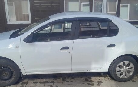 Renault Logan II, 2015 год, 340 000 рублей, 3 фотография