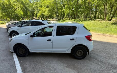 Renault Sandero II рестайлинг, 2014 год, 700 000 рублей, 4 фотография