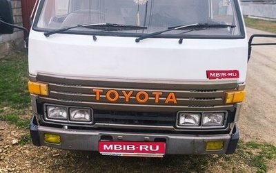 Toyota HiAce H100, 1990 год, 385 000 рублей, 1 фотография