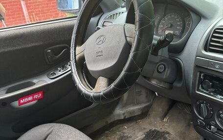 Hyundai Accent II, 2004 год, 230 000 рублей, 7 фотография