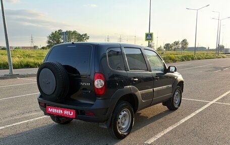 Chevrolet Niva I рестайлинг, 2015 год, 549 000 рублей, 4 фотография