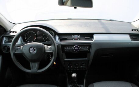 Skoda Rapid I, 2015 год, 999 000 рублей, 8 фотография