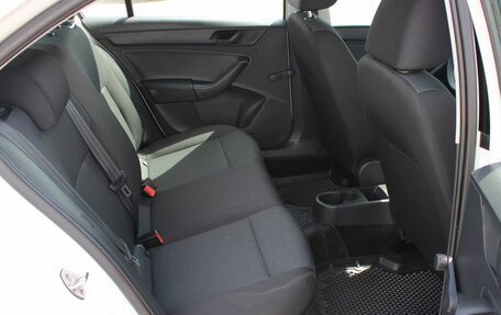 Skoda Rapid I, 2015 год, 999 000 рублей, 14 фотография