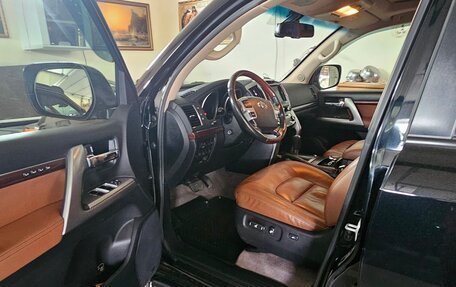 Toyota Land Cruiser 200, 2014 год, 4 999 999 рублей, 9 фотография
