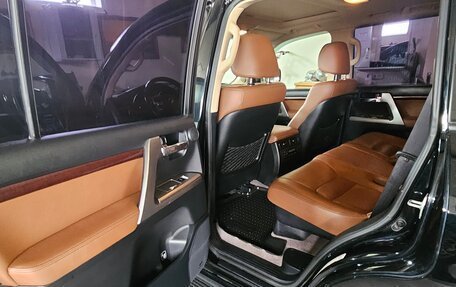 Toyota Land Cruiser 200, 2014 год, 4 999 999 рублей, 8 фотография