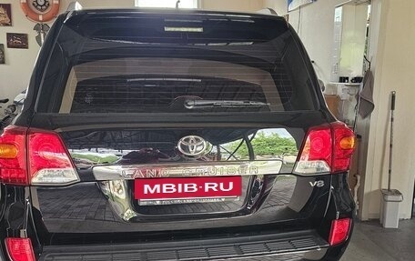 Toyota Land Cruiser 200, 2014 год, 4 999 999 рублей, 13 фотография