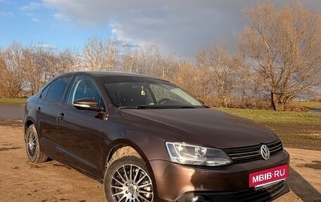 Volkswagen Jetta VI, 2014 год, 1 125 000 рублей, 5 фотография