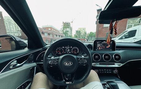 KIA Stinger I, 2018 год, 3 000 000 рублей, 20 фотография