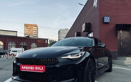KIA Stinger I, 2018 год, 3 000 000 рублей, 18 фотография