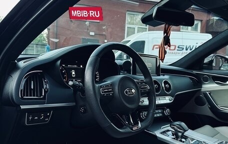 KIA Stinger I, 2018 год, 3 000 000 рублей, 25 фотография