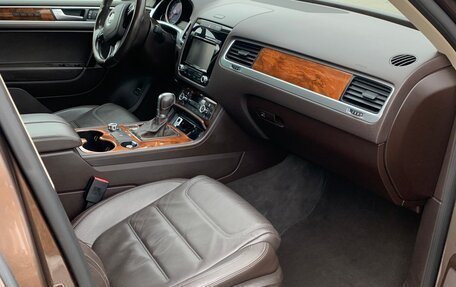 Volkswagen Touareg III, 2013 год, 2 300 000 рублей, 11 фотография
