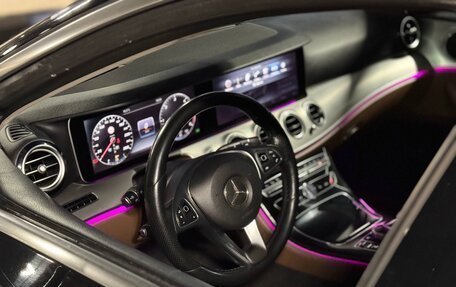 Mercedes-Benz E-Класс, 2016 год, 2 600 000 рублей, 11 фотография