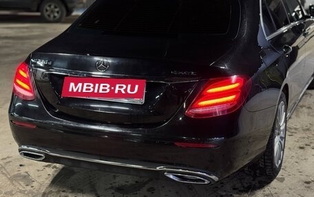 Mercedes-Benz E-Класс, 2016 год, 2 600 000 рублей, 10 фотография