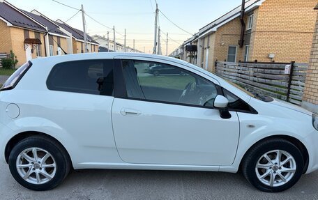 Fiat Punto III Punto Evo рестайлинг, 2013 год, 650 000 рублей, 3 фотография