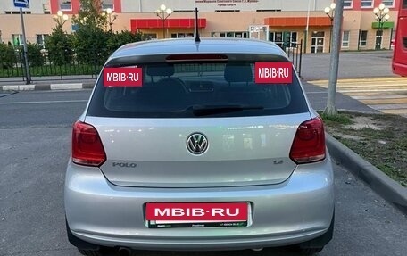 Volkswagen Polo VI (EU Market), 2010 год, 700 000 рублей, 4 фотография