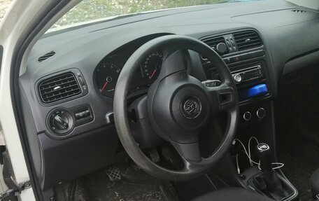 Volkswagen Polo VI (EU Market), 2011 год, 560 000 рублей, 1 фотография