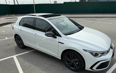 Volkswagen Golf VIII, 2022 год, 2 590 000 рублей, 1 фотография