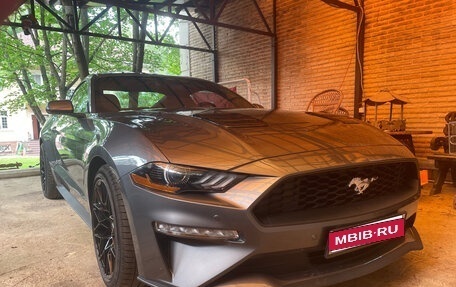 Ford Mustang VI рестайлинг, 2022 год, 4 200 000 рублей, 1 фотография