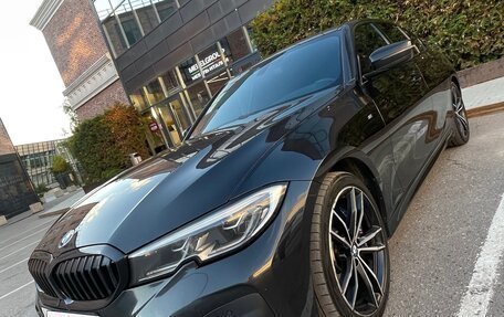 BMW 3 серия, 2019 год, 3 600 000 рублей, 2 фотография