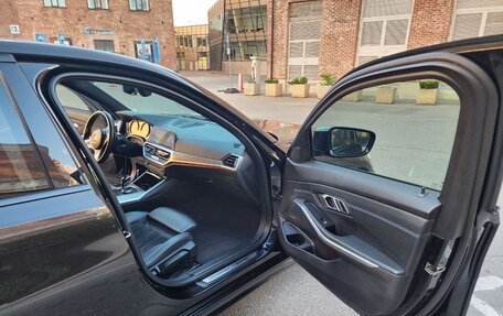 BMW 3 серия, 2019 год, 3 600 000 рублей, 24 фотография