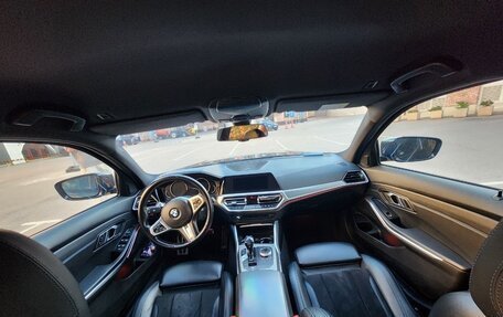 BMW 3 серия, 2019 год, 3 600 000 рублей, 21 фотография