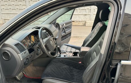 Volkswagen Touareg III, 2004 год, 630 000 рублей, 19 фотография