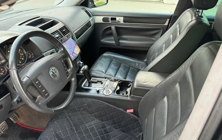 Volkswagen Touareg III, 2004 год, 630 000 рублей, 20 фотография