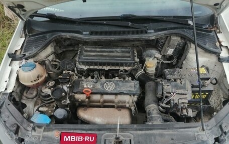 Volkswagen Polo VI (EU Market), 2011 год, 560 000 рублей, 3 фотография