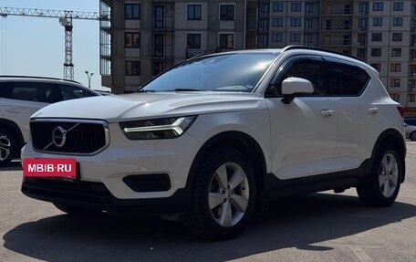 Volvo XC40 I, 2019 год, 2 400 000 рублей, 2 фотография