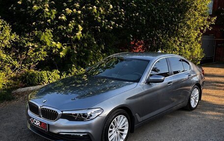 BMW 5 серия, 2018 год, 2 700 000 рублей, 2 фотография