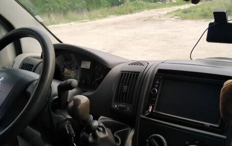 Peugeot Partner II рестайлинг 2, 2009 год, 8 фотография
